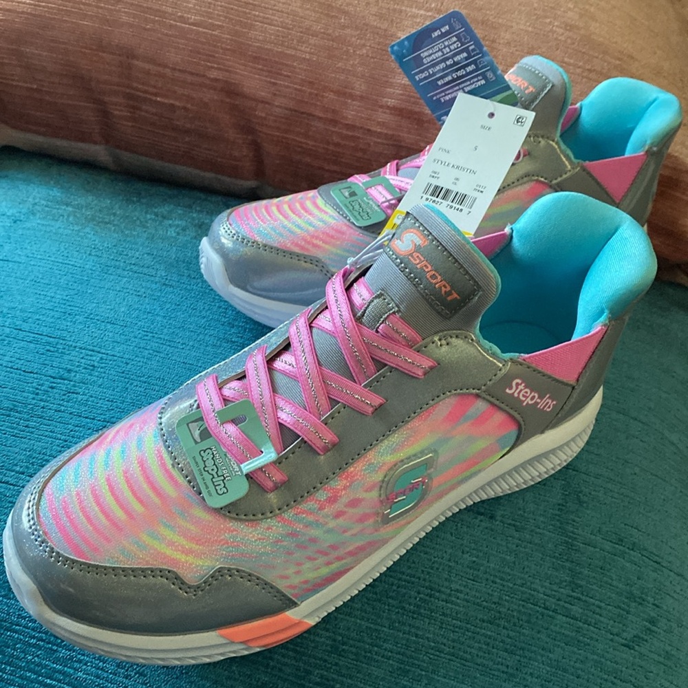 NWT Girls Size 5 - S SPORT by SKECHERS Kids Slip-On Sneakers Gray/Pink/Teal/Wht